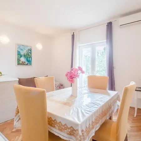 Kadenca Apartmán *