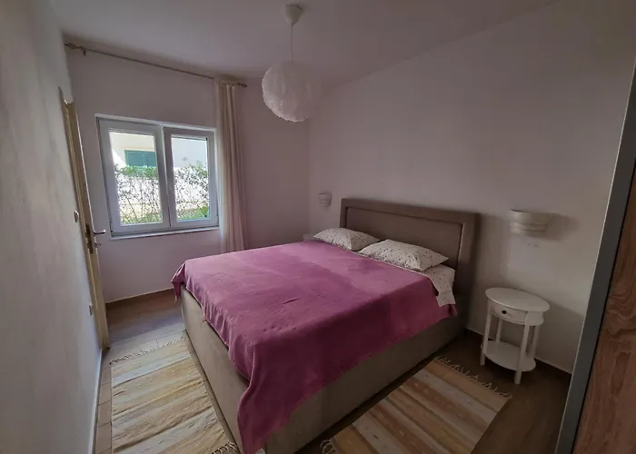 Kadenca 公寓 奥米什