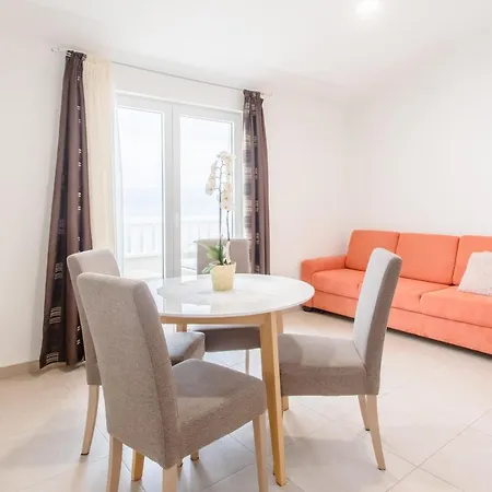 Apartment Kadenca Omis