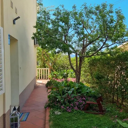 Apartment Kadenca Omis