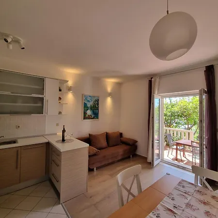 Kadenca * Omis